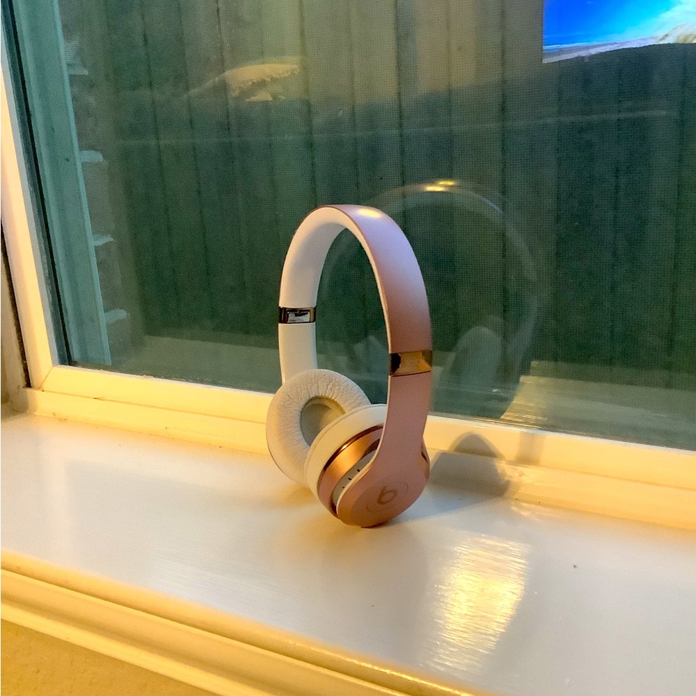 Rose Gold Wireless Headphones